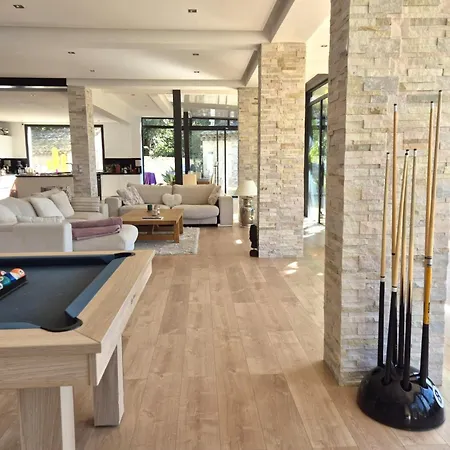 Caribbean Villa Cannes